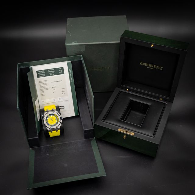 Audemars Piguet Royal Oak Offshore 15710ST.OO.A051CA.01 Image 6